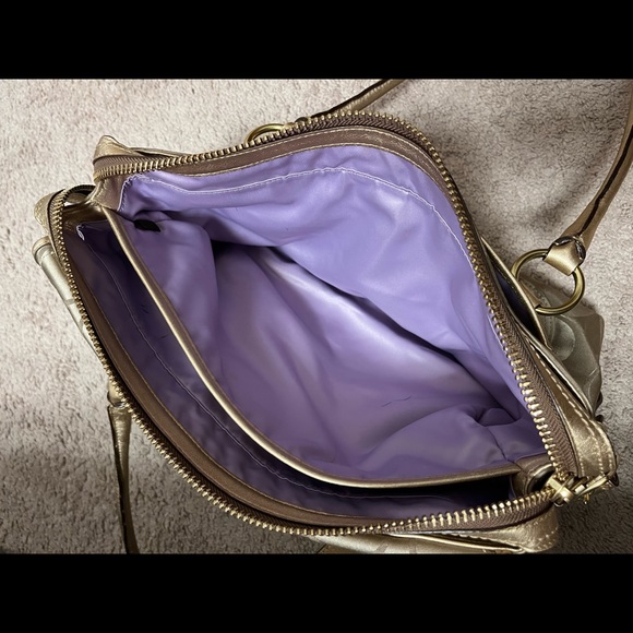 Large tan and gold Addison Coach handbag/purse/laptop business bag. - Picture 5 of 11